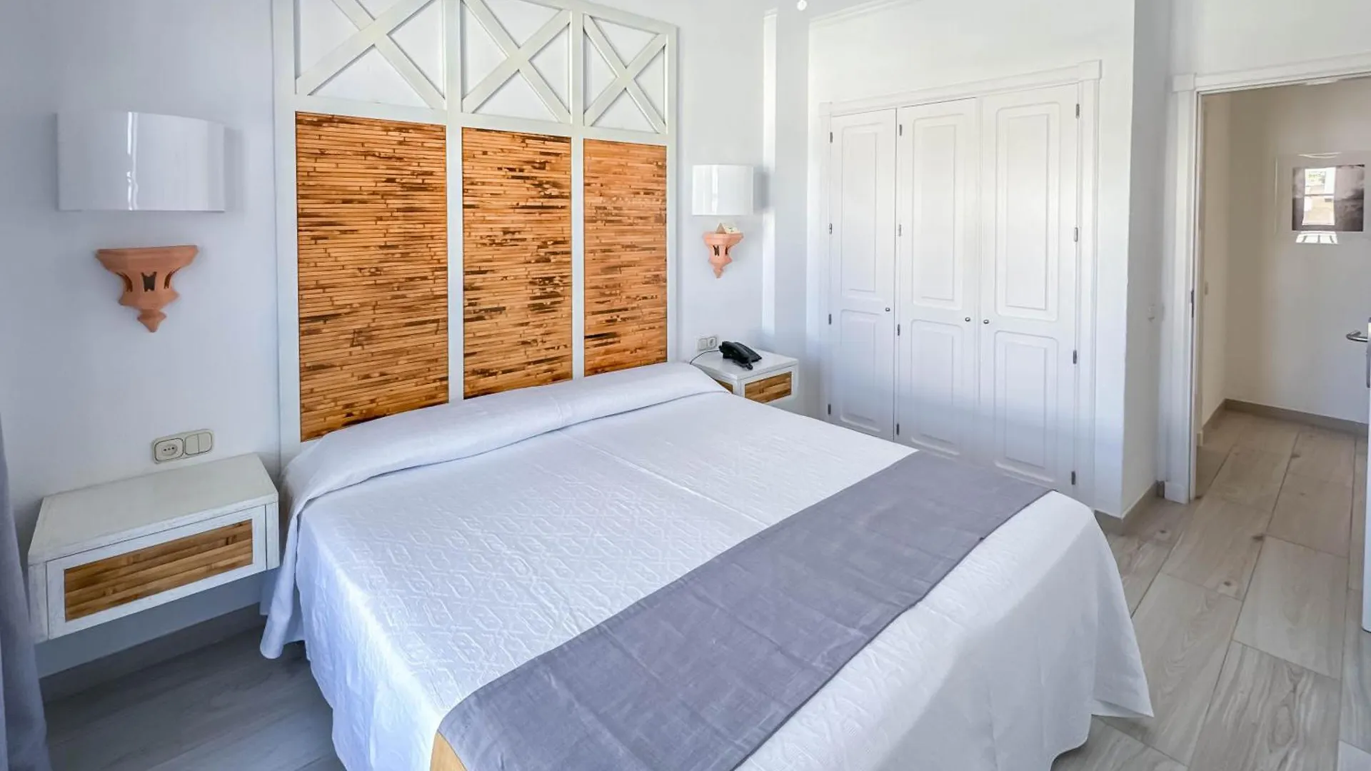 Apartamentos Parque Del Sol Costa Adeje  Spain
